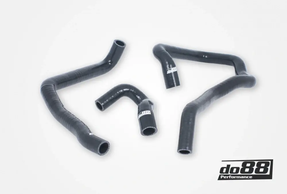 Nedsatt pris AUDI SEAT VW 2.0 TSI (MQB) Kylarslangar Extra Vattenkylare (Höger) Svart