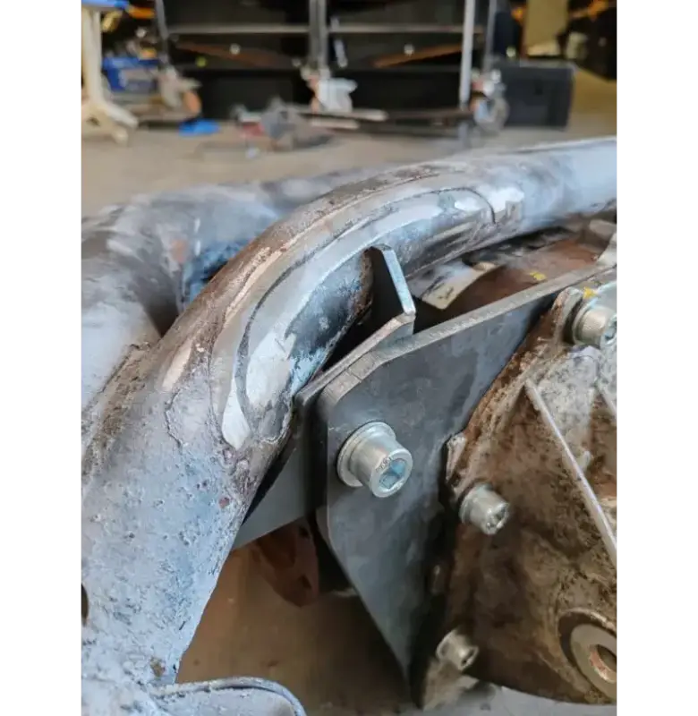 BMW E46 ADDITIONAL DIFFERENTIAL MOUNTING PLATES TYPE 215 I lager