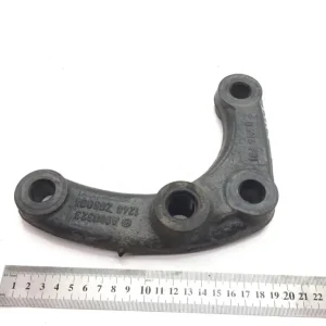 9603231240 Stötdämparhållare framaxel, övre höger MERCEDES-BENZ A9603231240 Antos, Arocs, Actros MP4 (2012-) Endast denna vecka