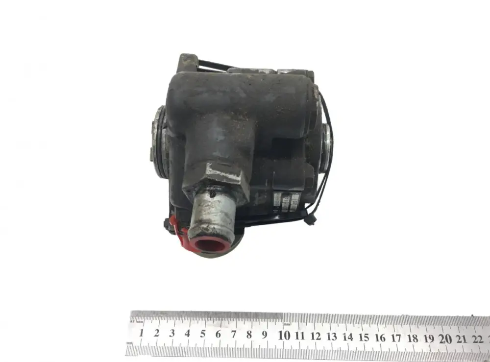 Nyhet 41211223 Oljepump för servostyrning Power Steering Pump IVECO, IRISBUS