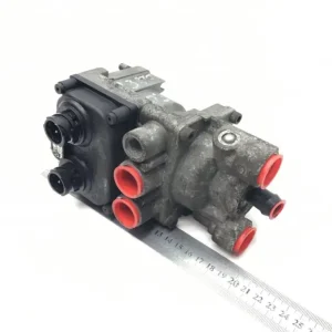 4800010050 Huvudventil för broms MERCEDES-BENZ A0044315005 A0044316305 0044316305 0044315005 Bus II (1996-) WABCO Outlet
