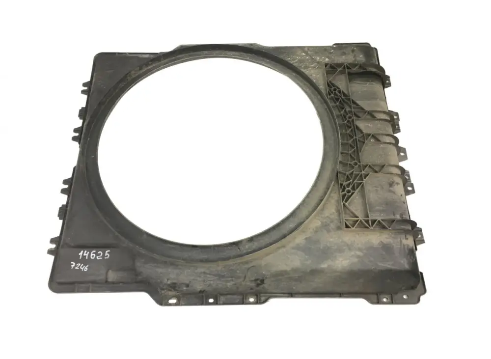 Nedsatt pris 9605052255 Radiatorskydd MERCEDES-BENZ A9605052255 Antos, Arocs, Actros MP4 (2012-) MERCEDES