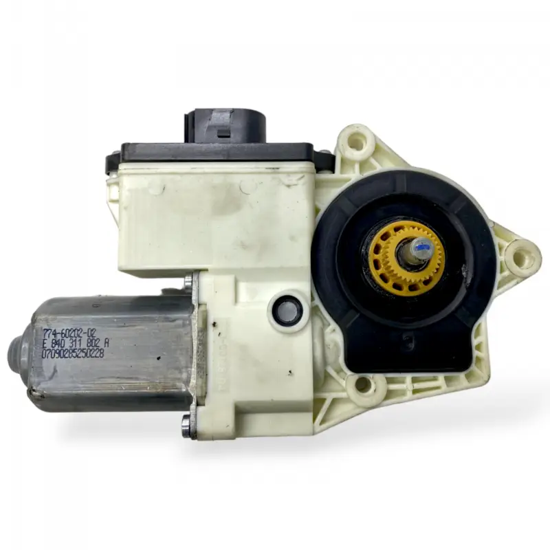Bästa pris 81286016138 Fönsterhissmotor, höger MAN 81.28601-6138 81.25970-6108 81259706108 TGL, TGM, TGS, TGX (2005-2021) KÜSTER