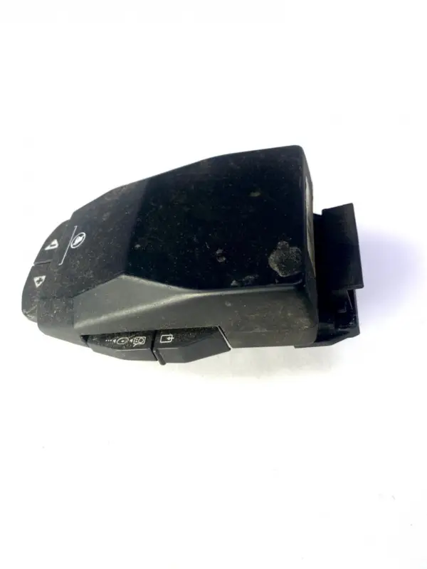 Erbjudande 21708999 Strömbrytare omborddator RENAULT TRUCKS 7421708999 T (2013-) RENAULT