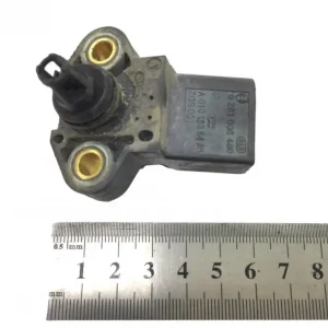 0061535628 Givare turbotryck MERCEDES-BENZ A0061535628 A0091539128 0091539128 A0101535428 0101535428 Antos, Arocs, Actros MP4 (2012-) Endast idag