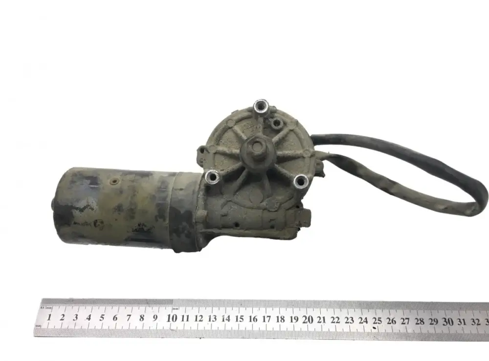 Köp online 1392755 Torkarmotor SCANIA 1858661 2348384 P,G,R,T-series (2004-2017) BOSCH